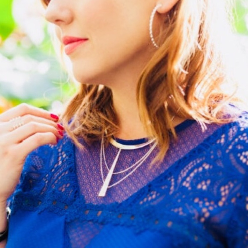 Stella & Dot | Reversible Silver + White Howlite Swag Necklace - Picture 8 of 8